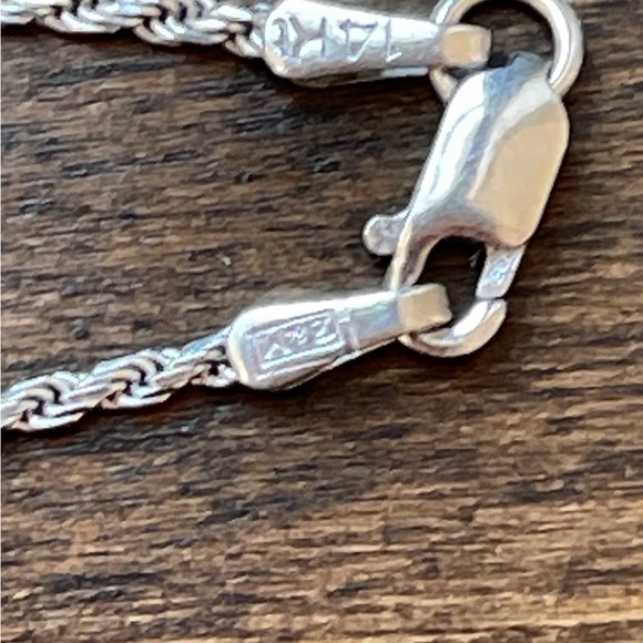 🛍️HOST PICK🛍️ Gorgeous Pink Sapphire and Diamond 14ct Gold - Picture 4 of 5